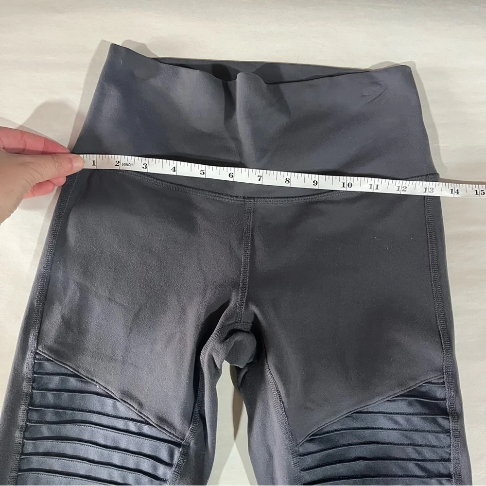 ALO Yoga Women's Gray Moto Leggings Medium